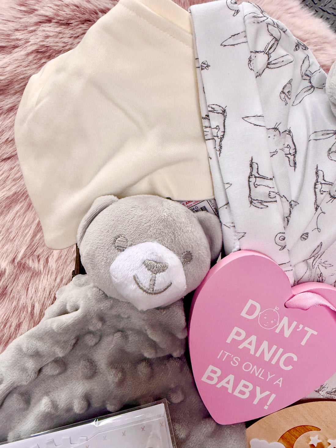 New Baby Gift Hamper – Luxury Baby Shower & Newborn Box UK