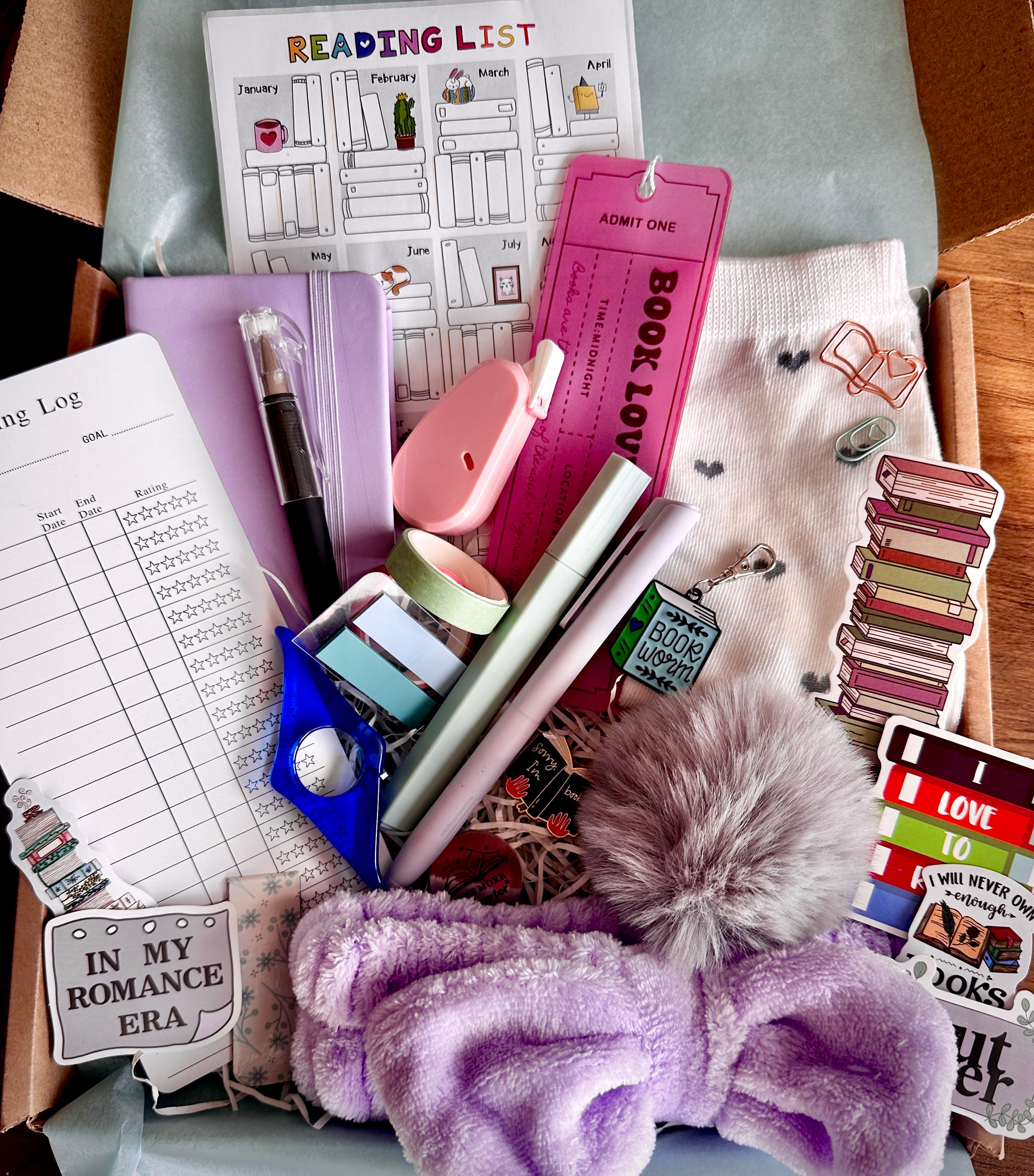 Book Lover’s Gift Box