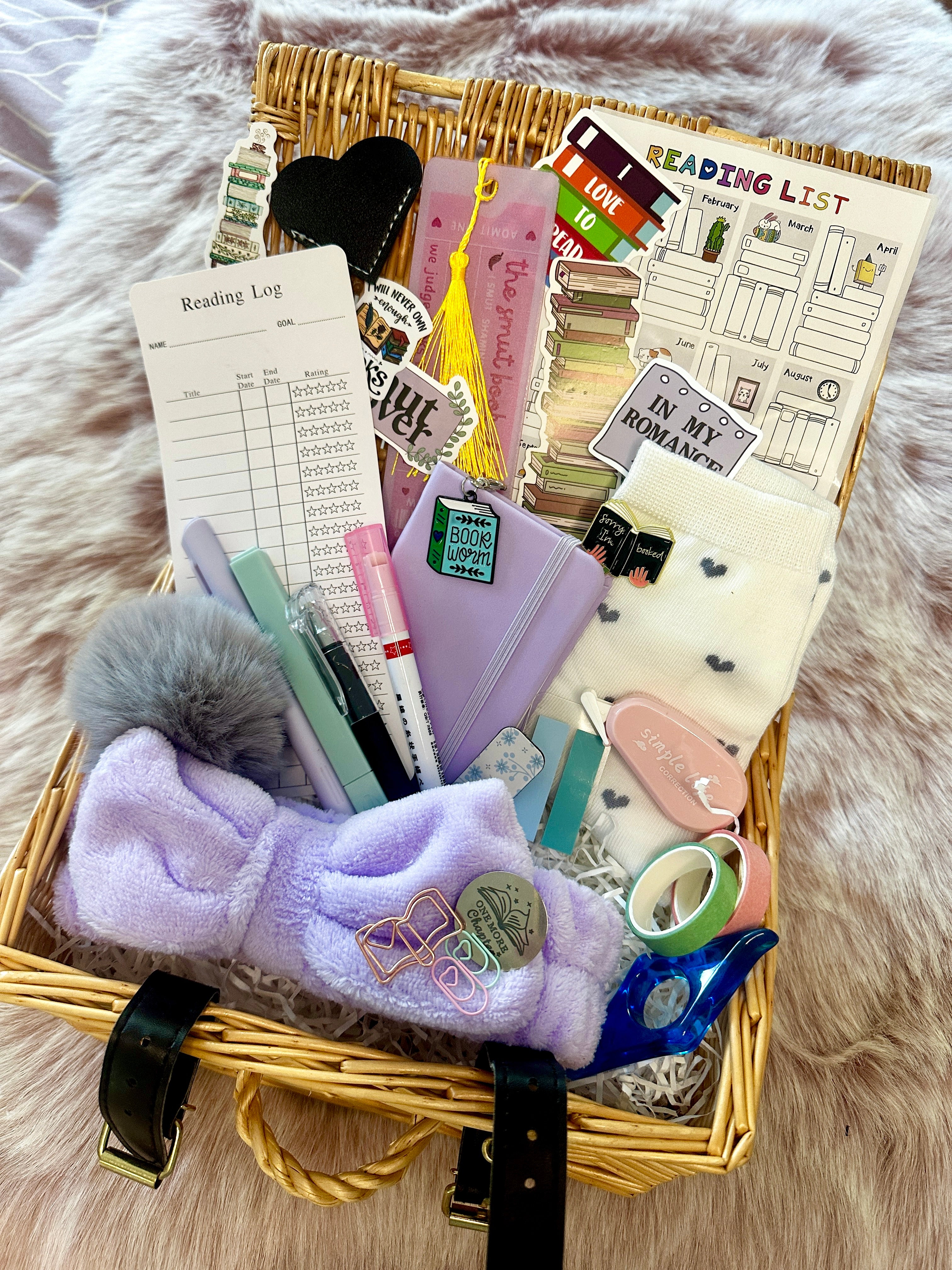 Book Lover’s Gift Box